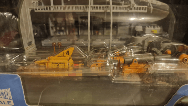 Thunderbird 2 Pod with vehicles