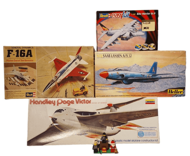 BAe Harrier, F-16A, SAAB Lansen A/S 32, Handley Page Victor model kits