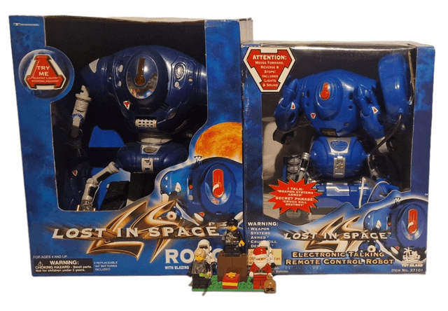 Lost In Space the movie Robot models