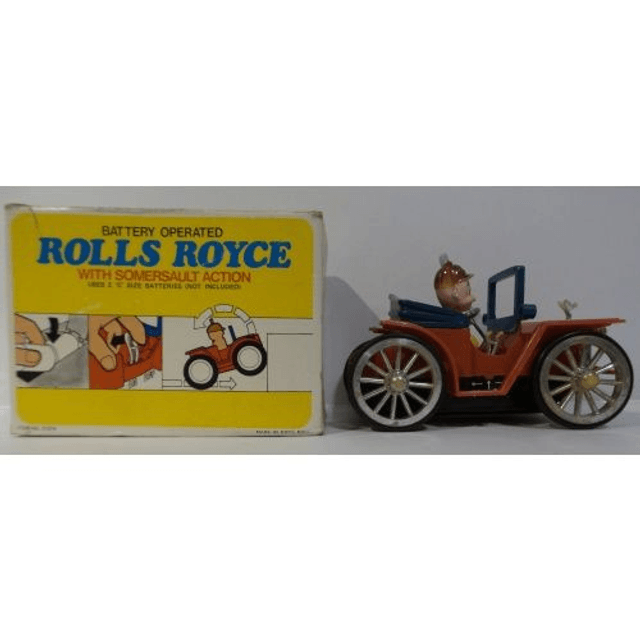 Bugs Bunny and Elmer fudd in Rolls Royce model 