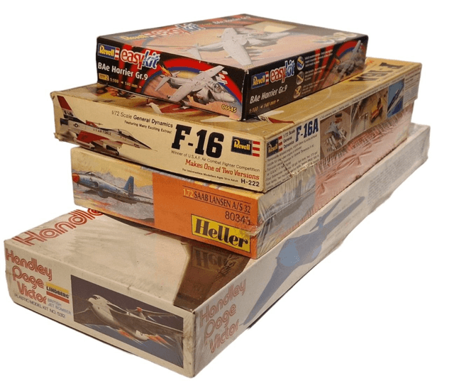 BAe Harrier, F-16A, SAAB Lansen A/S 32, Handley Page Victor model kits